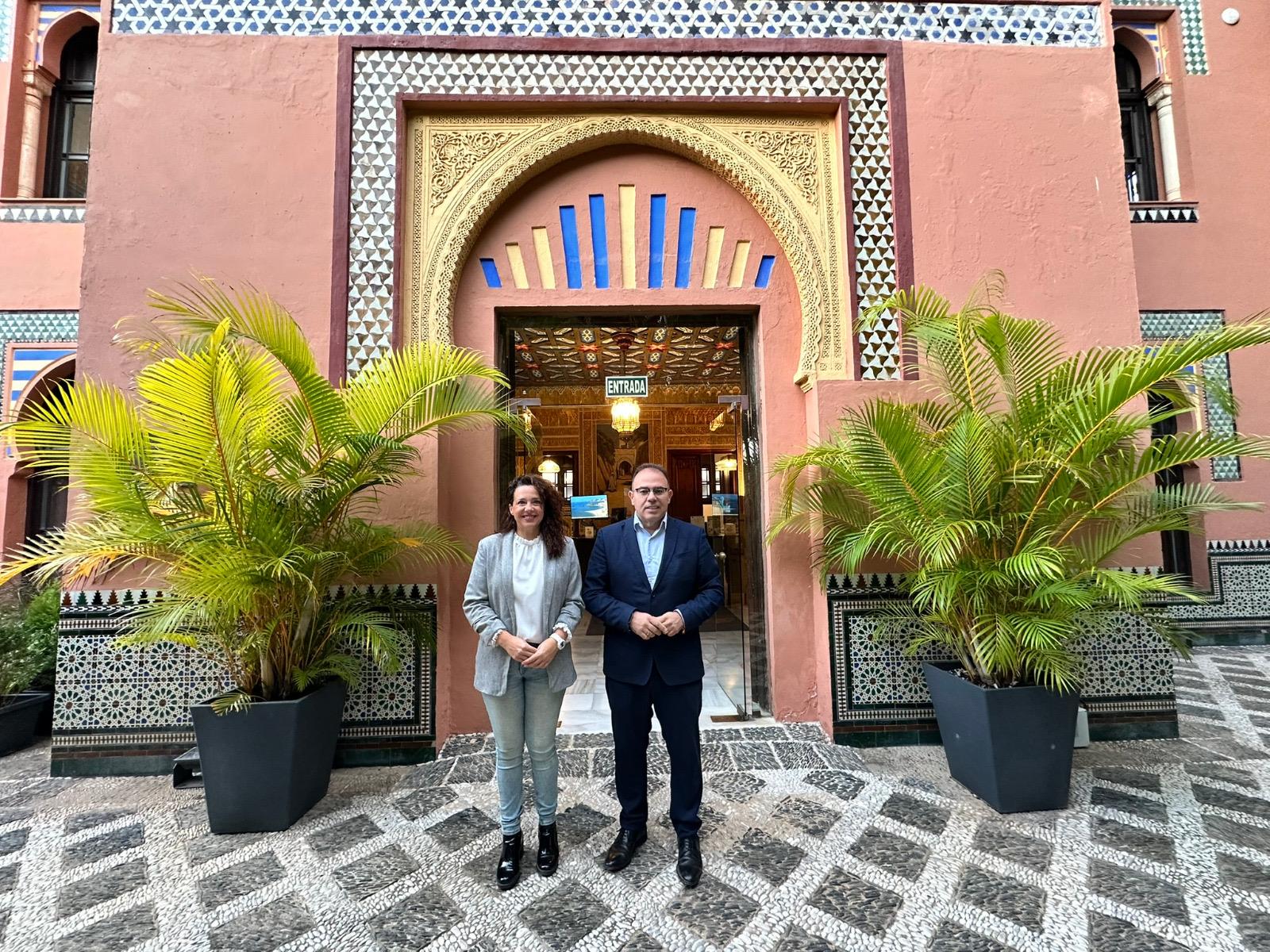 casi-13-000-visitantes-descubren-los-recursos-turisticos-de-almunecar-y-la-herradura-durante-el-dia-mundial-del-turismo