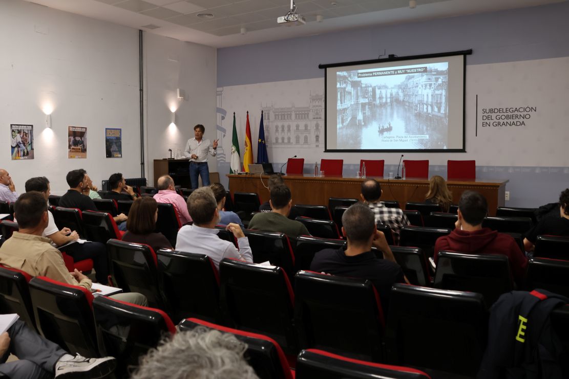 granada-reune-a-medio-centenar-de-profesionales-de-toda-espana-para-reforzar-la-prevencion-y-la-gestion-del-riesgo-de-inundaciones