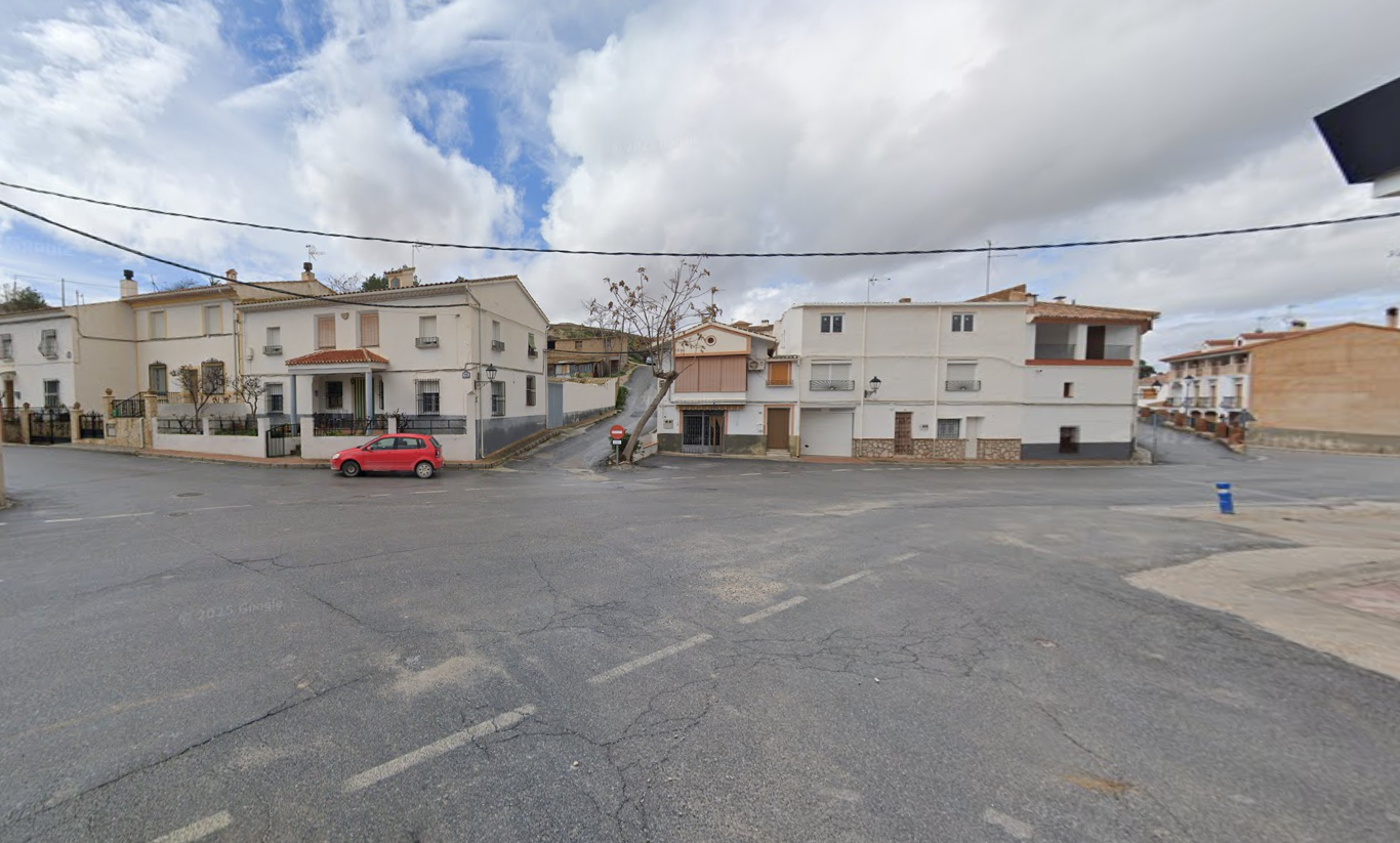 granada-fallece-un-trabajador-de-46-anos-tras-sufrir-un-accidente-con-una-maquina-de-obra-en-orce