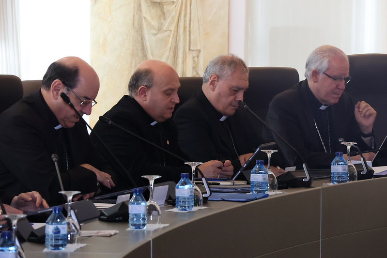 granada-la-conferencia-episcopal-aporta-un-millon-de-euros-para-reparar-los-templos-de-la-ciudad-danados-por-los-terremotos-de-agosto