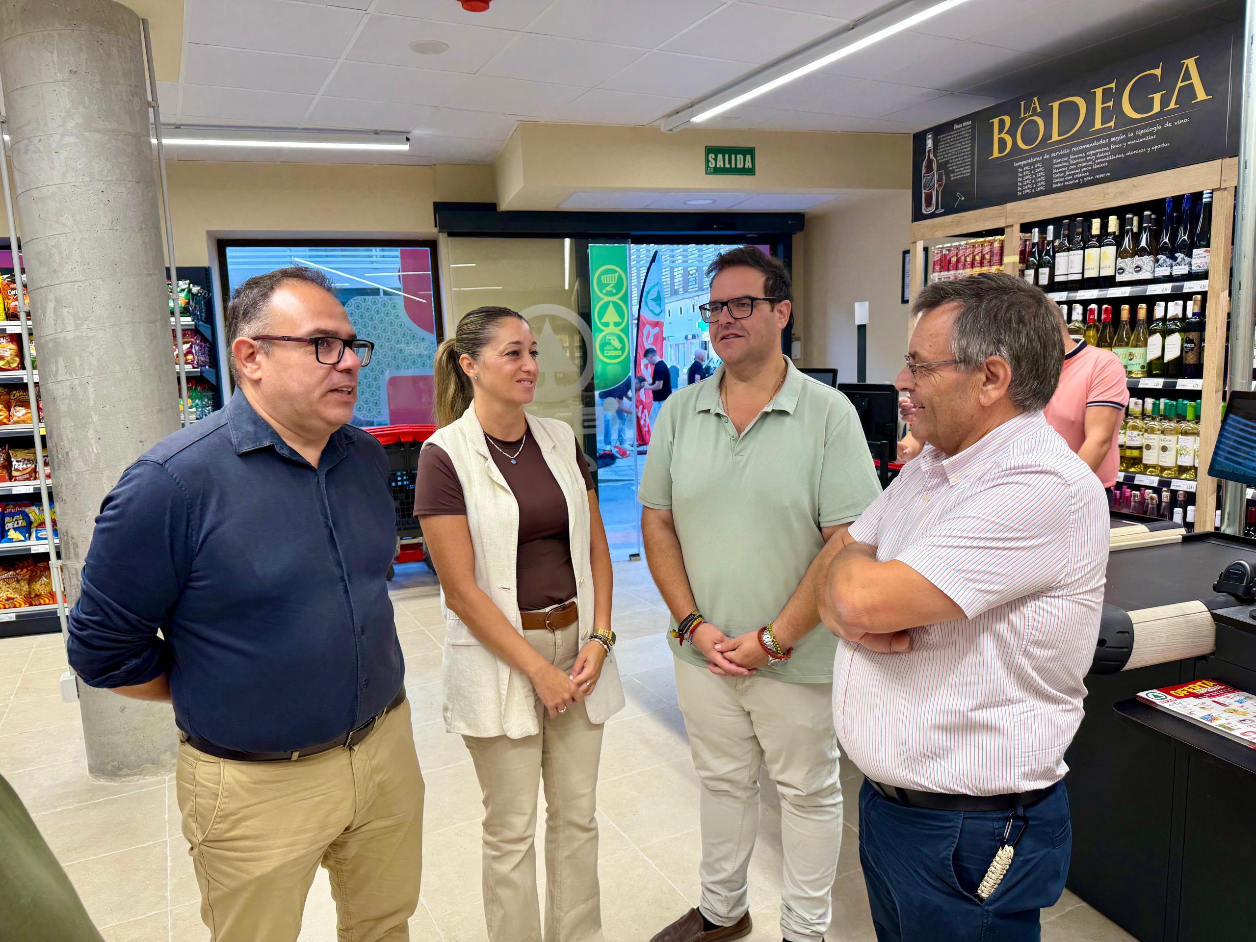 almunecar-abre-un-nuevo-supermercado-spar-que-genera-cinco-puestos-de-trabajo-locales