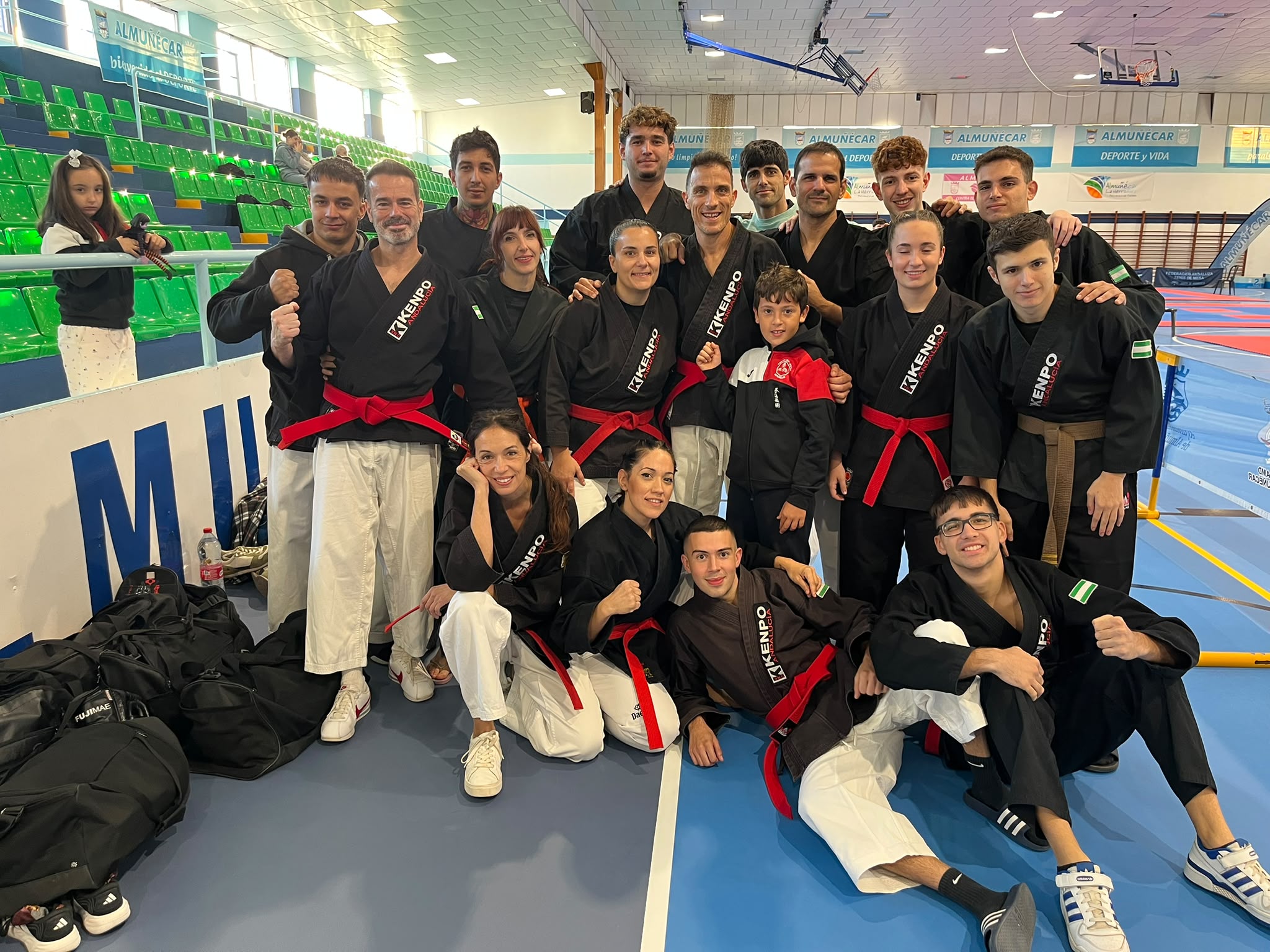 almunecar-el-cd-adakka-conquista-48-medallas-en-el-campeonato-de-andalucia-de-kenpo-con-17-oros-18-platas-y-13-bronces-entre-200-participantes-de-13-clubes