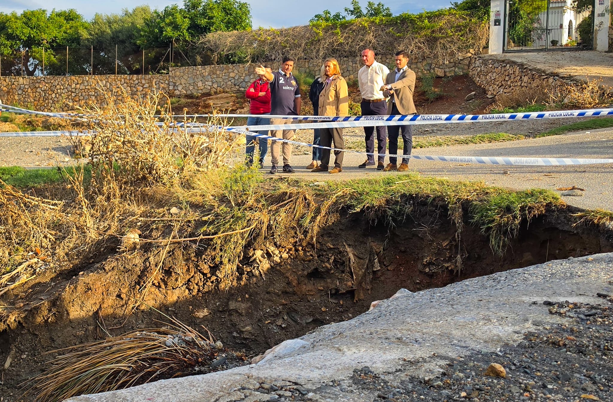 motril-actua-con-rapidez-en-la-garnatilla-para-reparar-los-danos-de-la-dana-en-caminos-rurales-y-explotaciones-agricolas