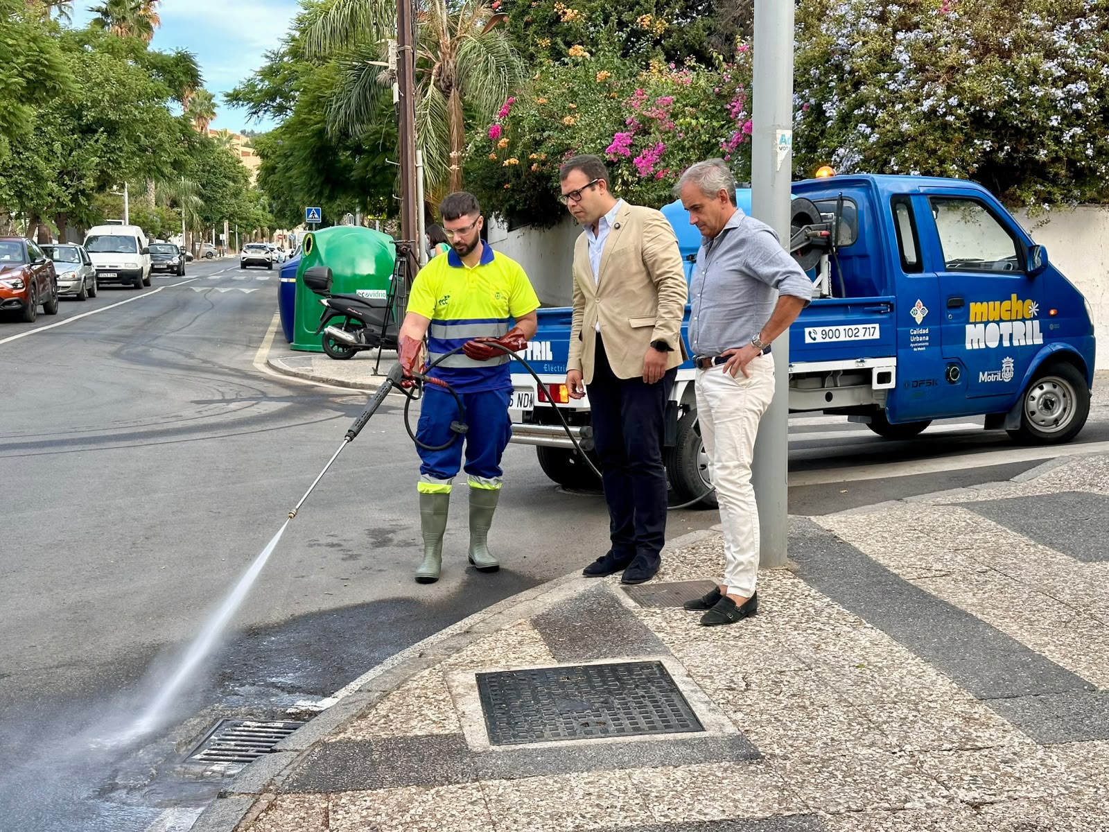 motril-blinda-sus-calles-ante-las-lluvias-con-el-mantenimiento-de-mas-de-8-000-imbornales