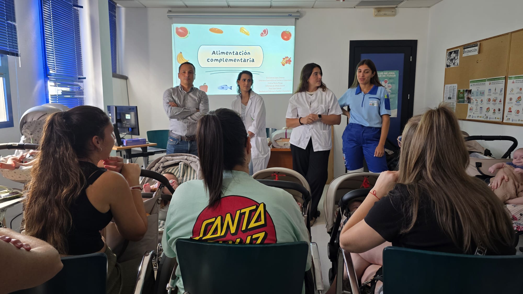 familias-de-almunecar-aprenden-a-prevenir-atragantamientos-y-actuar-ante-emergencias-con-bebes