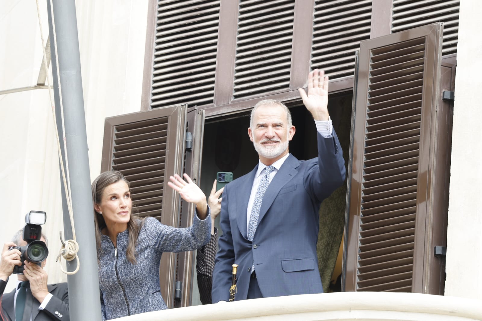 vivas-entrega-las-llaves-de-ceuta-a-los-reyes-y-reclama-seguridad-y-estabilidad-para-una-ciudad-herida-pero-en-pie
