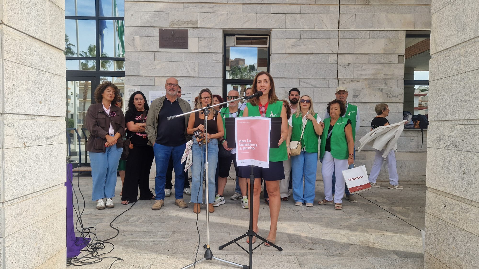 salobrena-alza-la-voz-contra-el-cancer-de-mama-y-reclama-mas-apoyo-para-las-pacientes