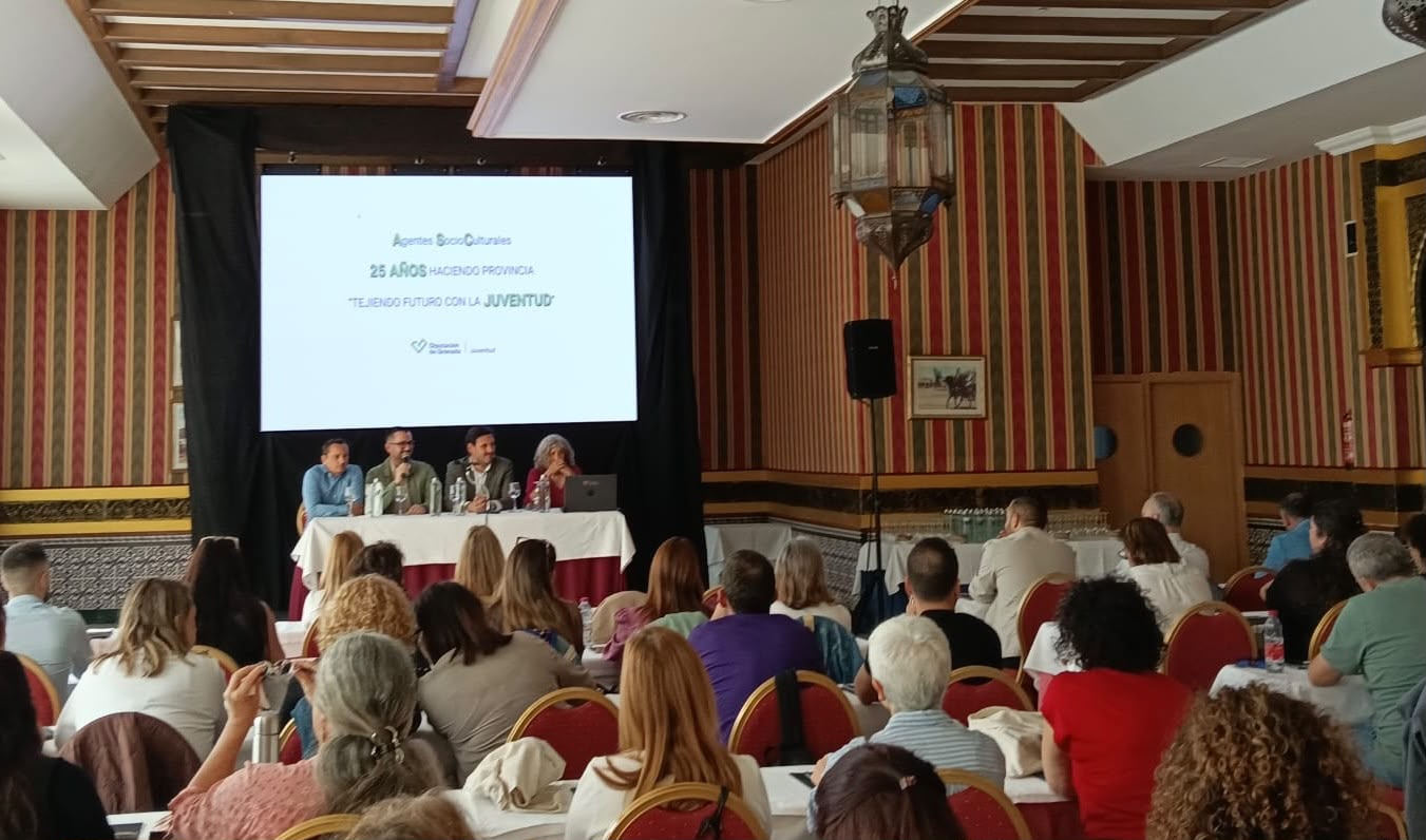 diputacion-granada-reune-a-los-profesionales-de-juventud-para-tejer-nuevas-oportunidades-para-los-jovenes-de-la-provincia