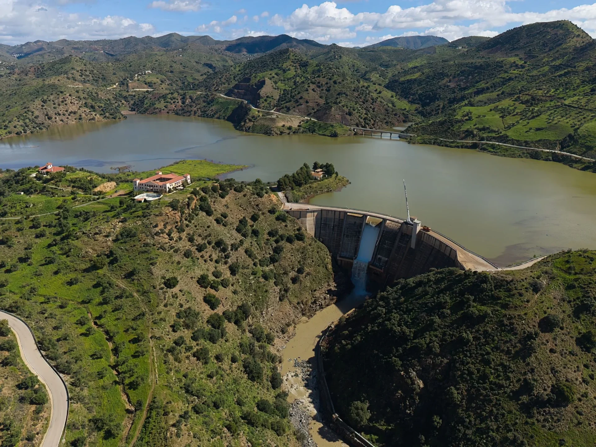 motril-el-boe-autoriza-la-construccion-de-la-central-hidraulica-reversible-los-guajares