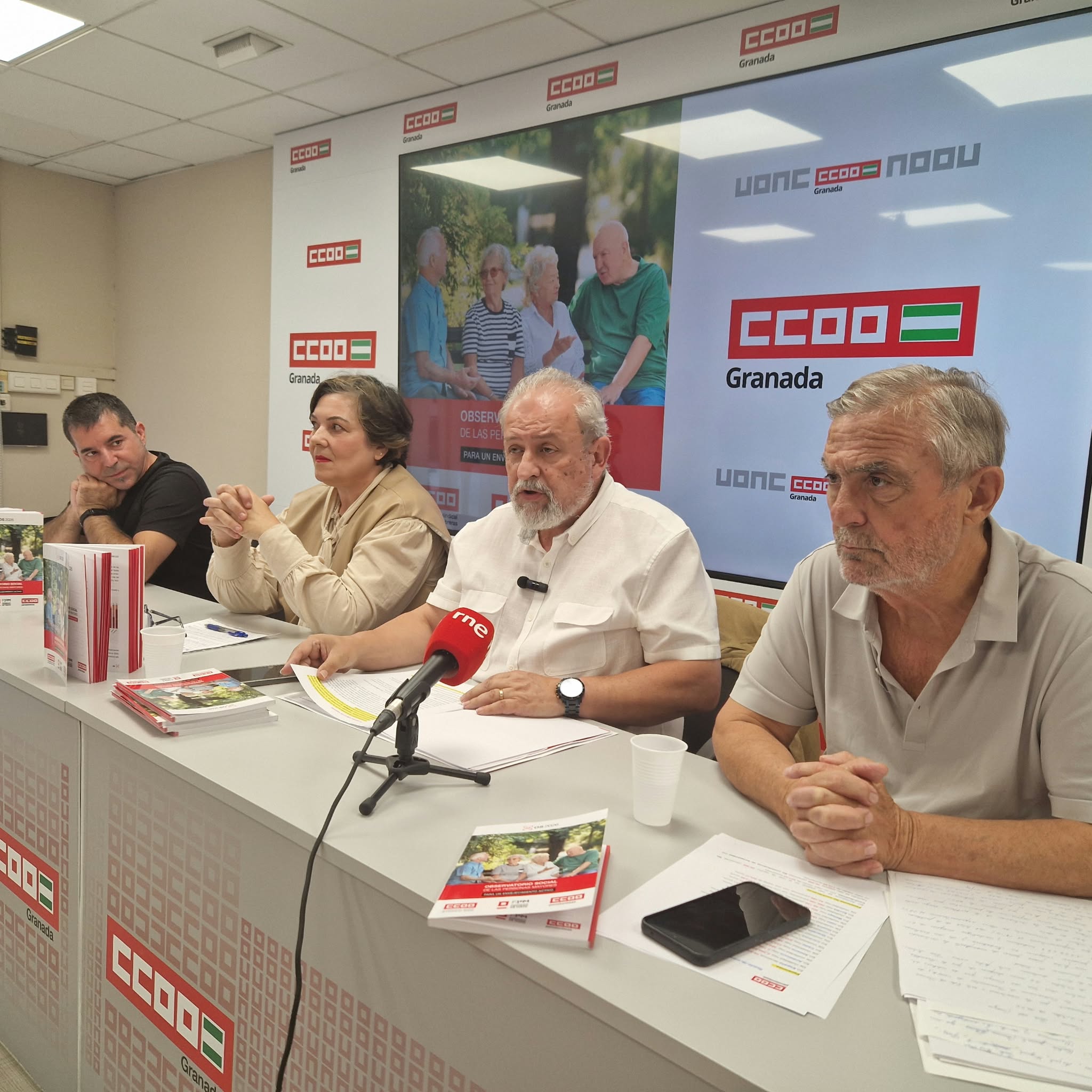 granada-ccoo-alerta-de-la-soledad-y-las-listas-de-espera-de-dependencia-que-sufren-los-mayores-en-granada-y-andalucia